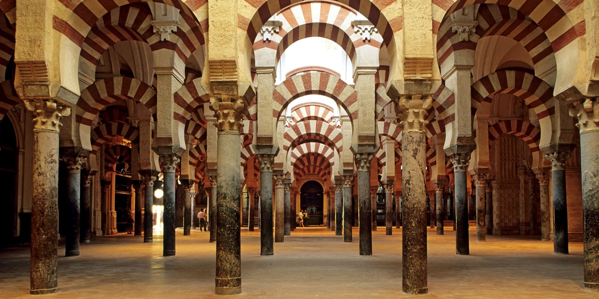 Mezquita de Córdoba-Malaga Elite Sports